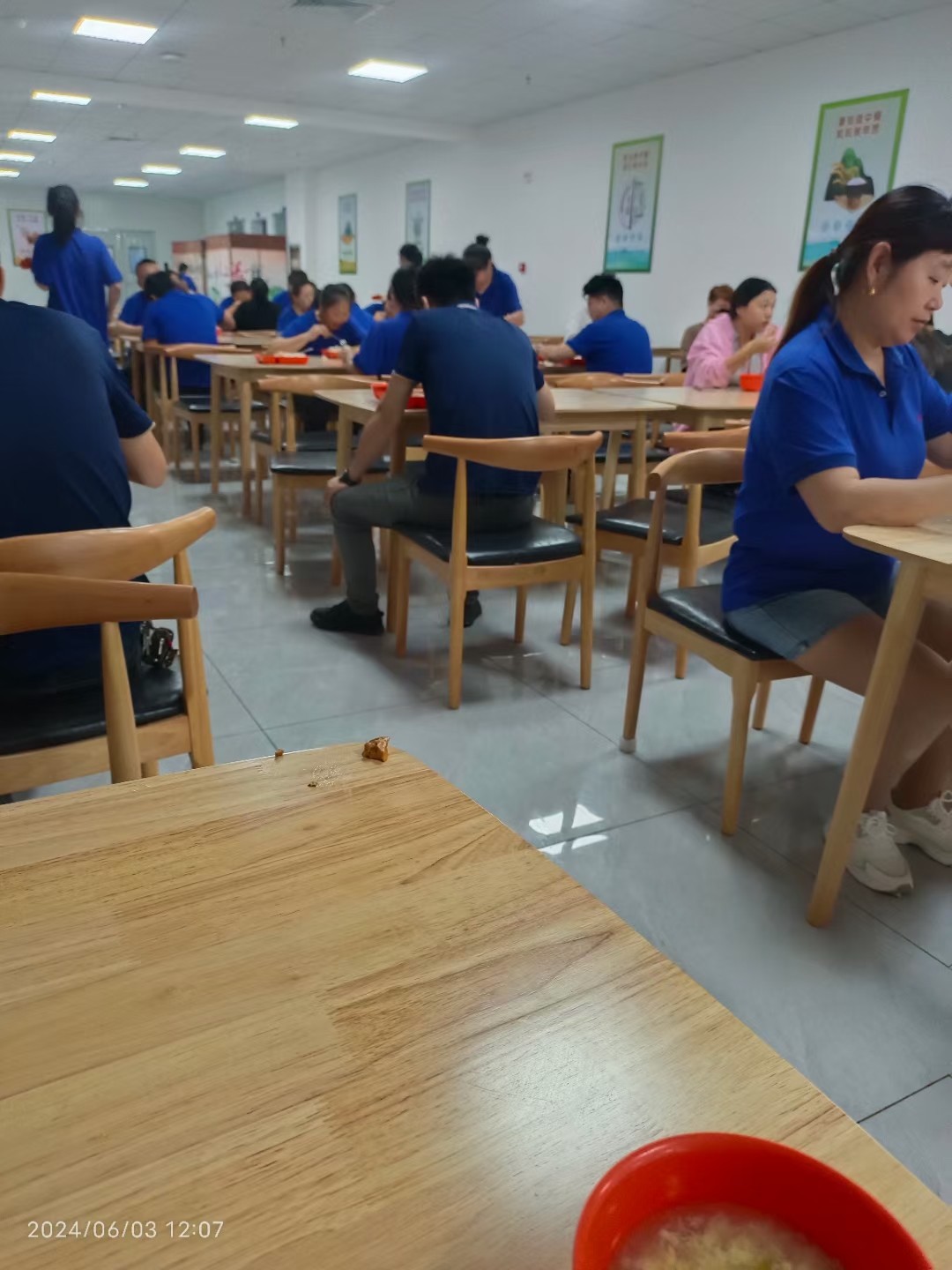 车间食堂